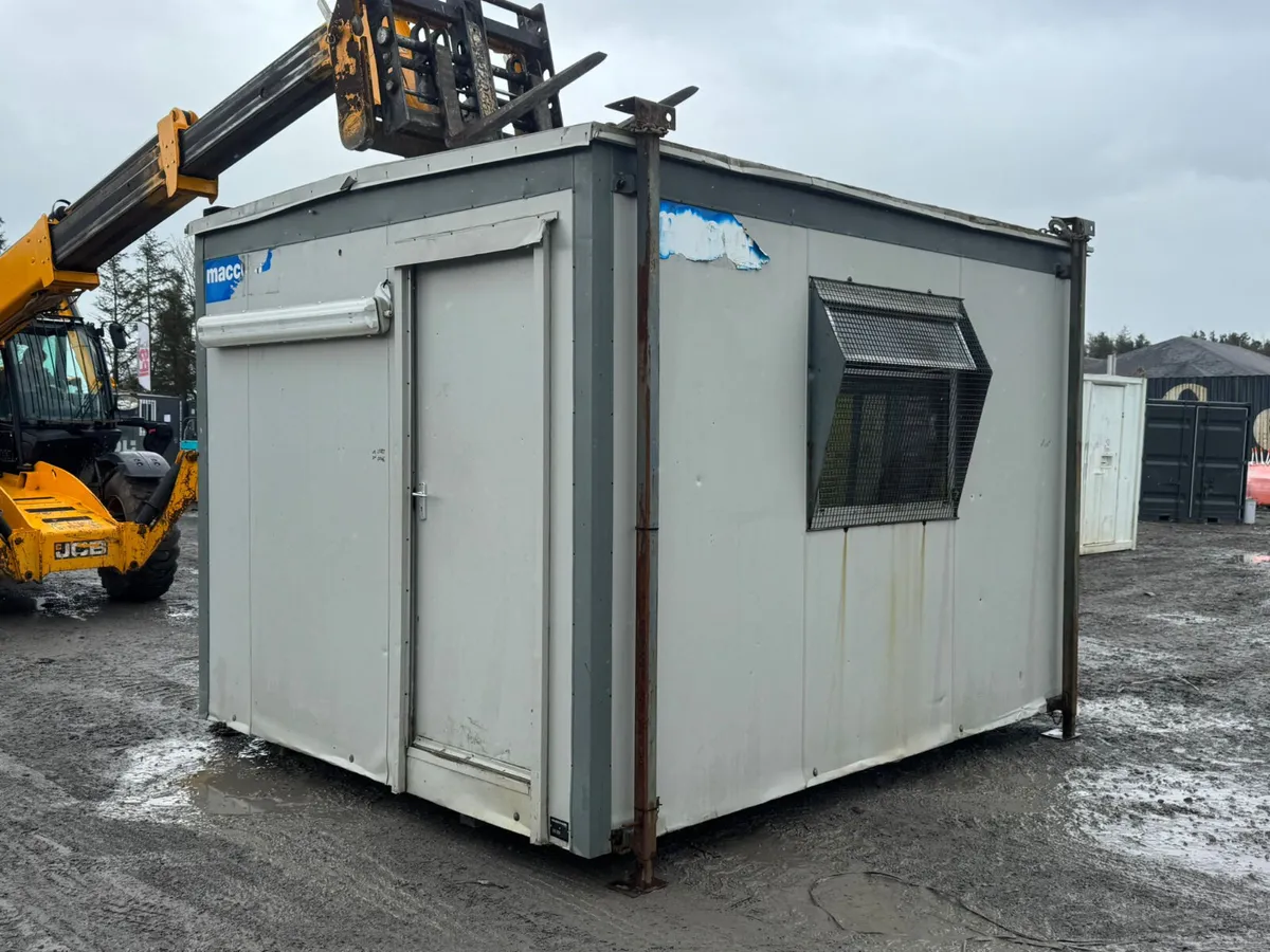 10ft x 12ft Toilet Block - Image 1