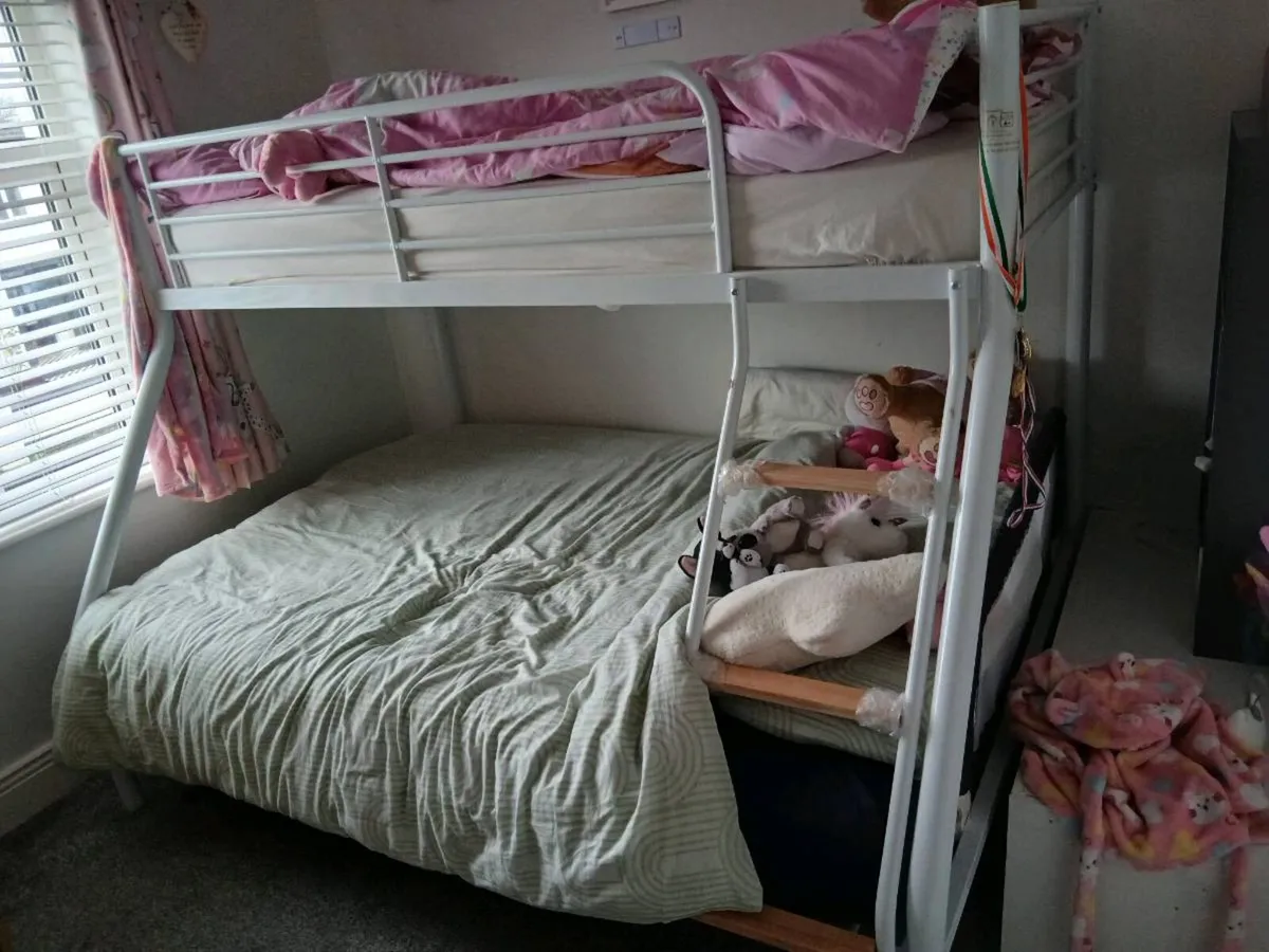 Triple bunk beds - Image 2