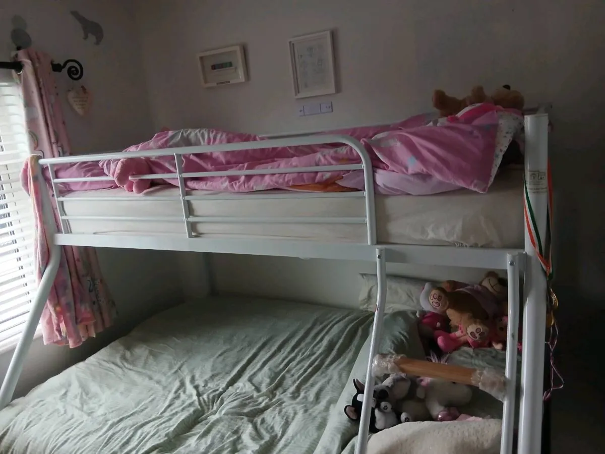 Triple bunk beds - Image 3