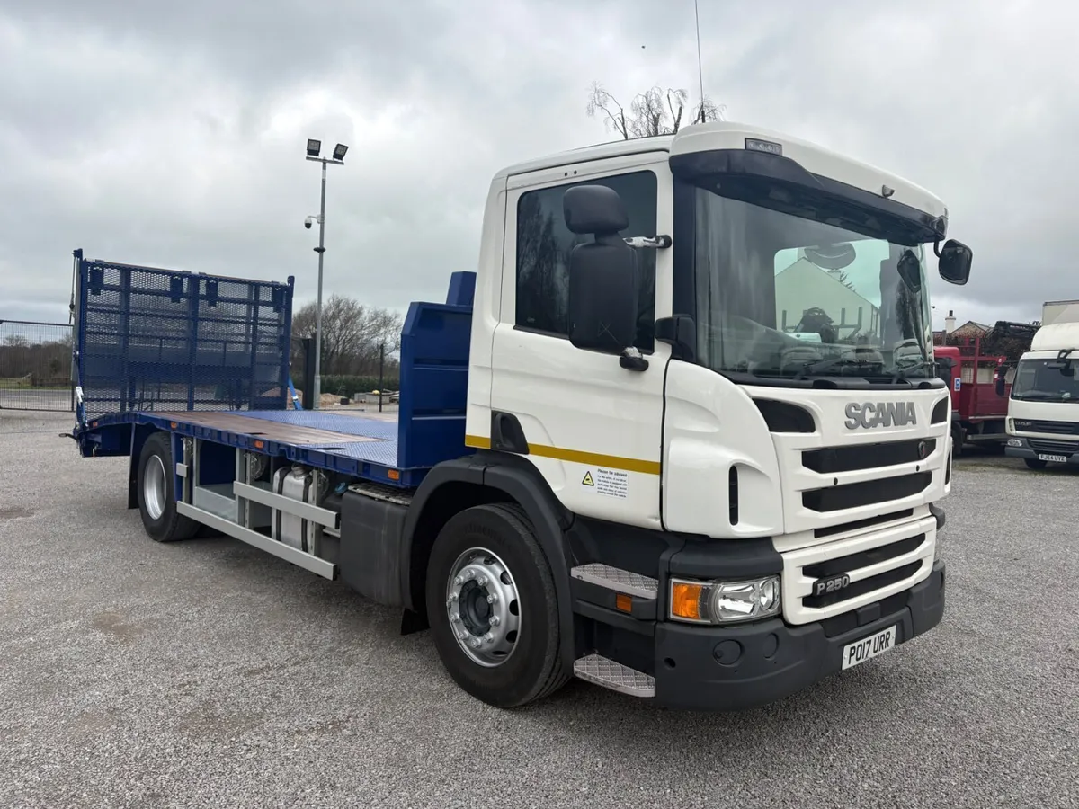 2017 Scania P250 18Ton  NEW 22Ft Beavertail - Image 2