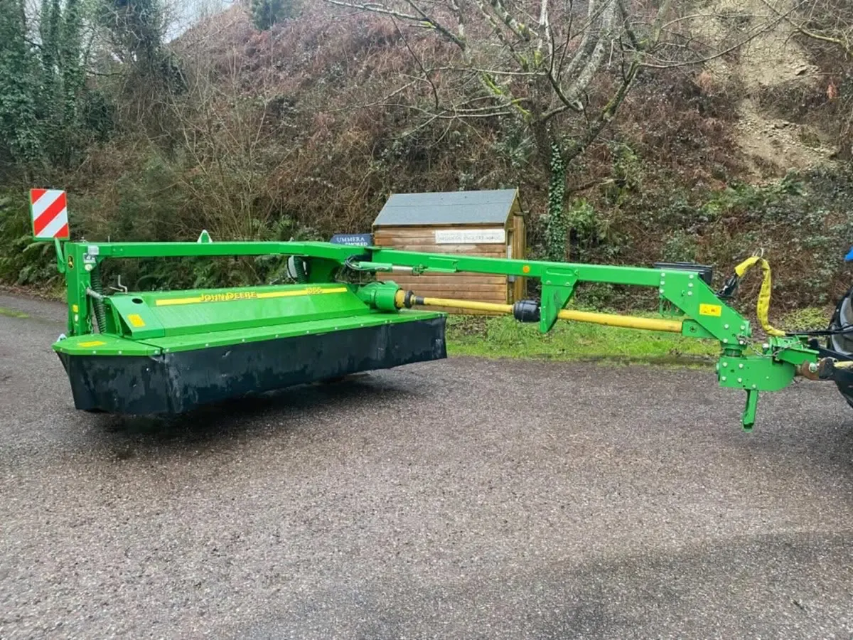 2019 John Deere 1365 Trailed 10FT Mower - Image 1