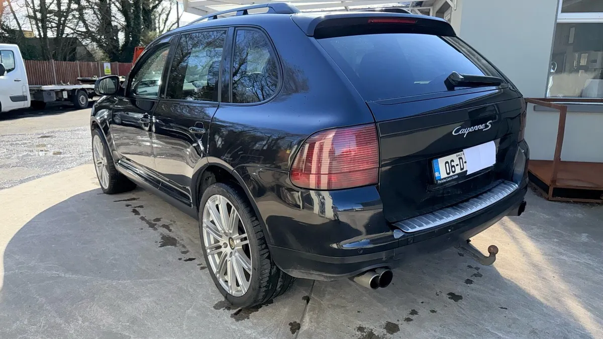 Porsche cayenne 4.5 v8 - Image 3