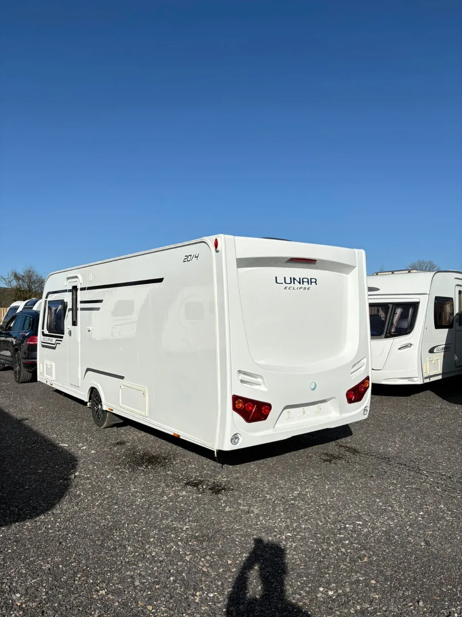 2017 Lunar 4 Berth Island Bed Caravan - Image 4