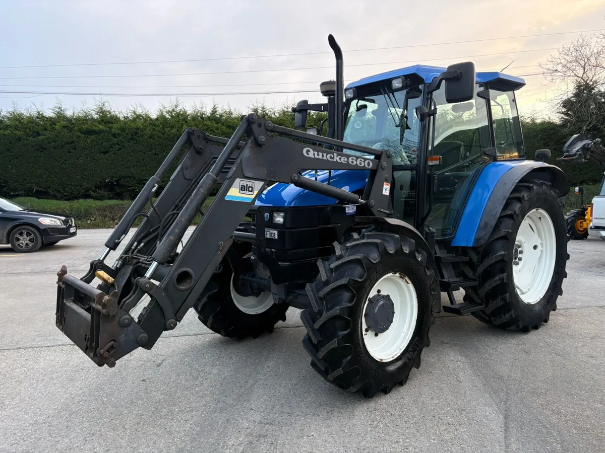 2002 New Holland TS110 - Image 3