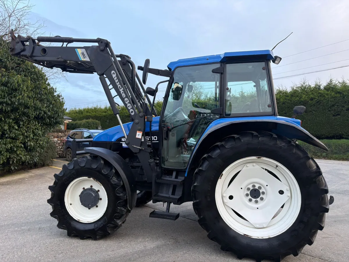 2002 New Holland TS110 - Image 2