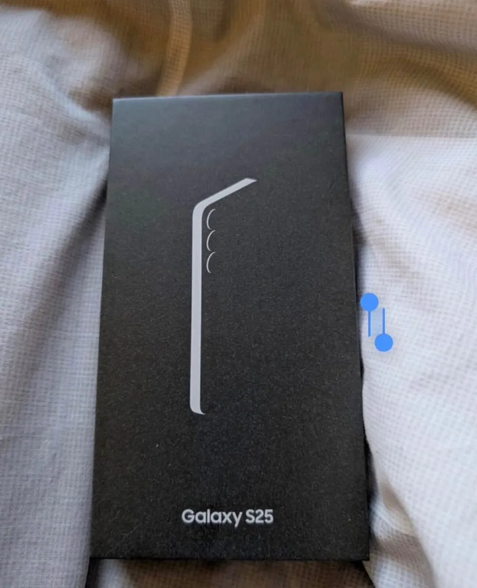 Samsung S25 - Image 1