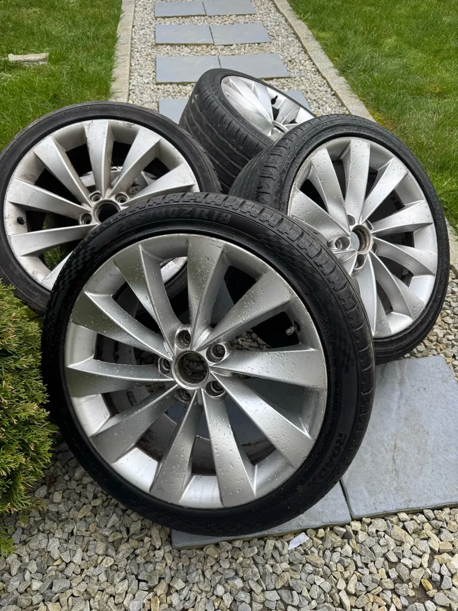 💥Genuine R18 Vw scirocco alloys & tyres - Image 3