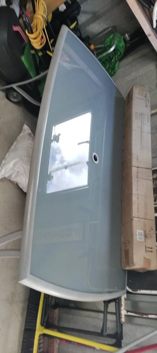 Garden Table and chairs - Image 3