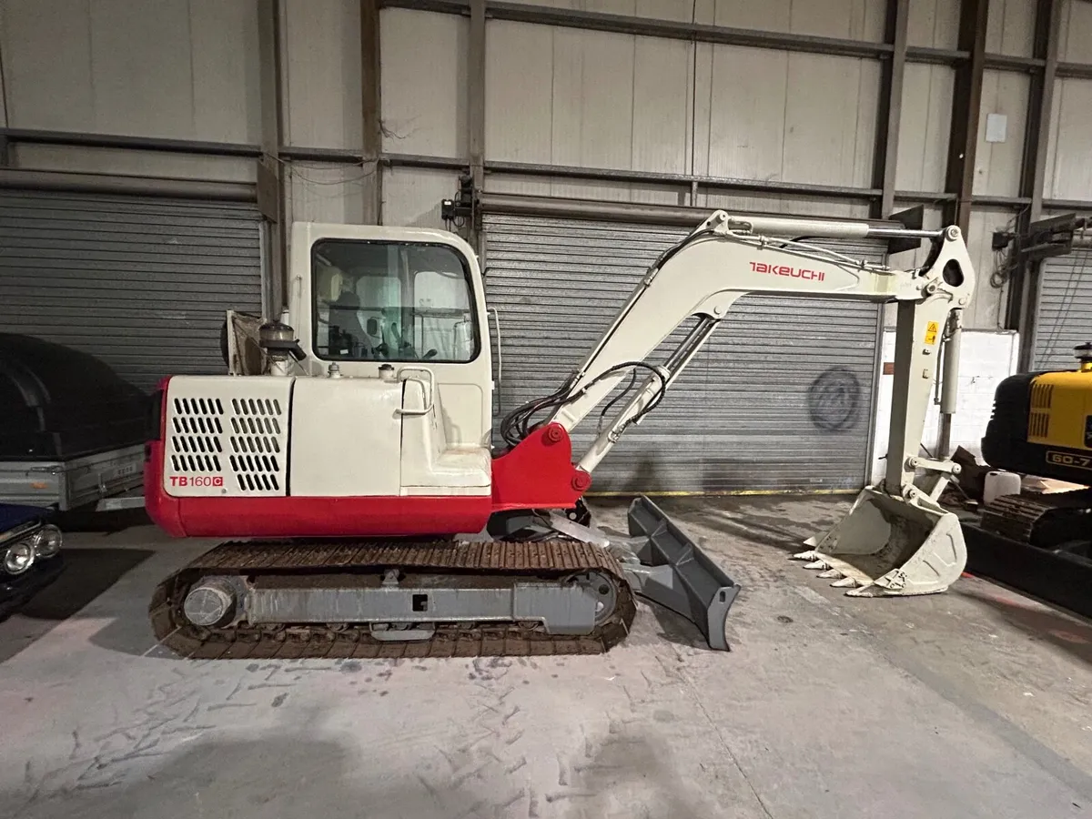 Takeuchi excavator - Image 4