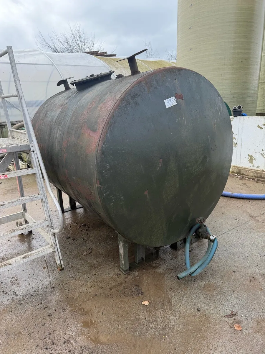 Diesel tanks - Image 1