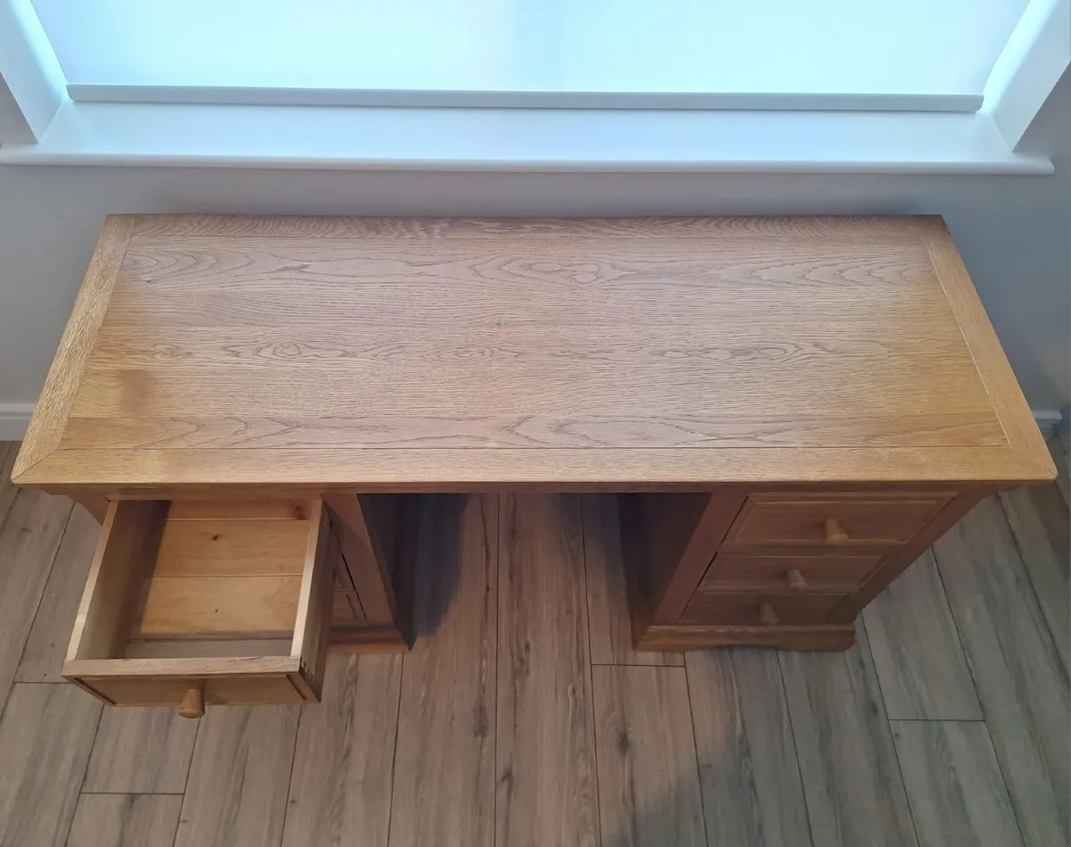 Dressing table/ work desk - Image 2