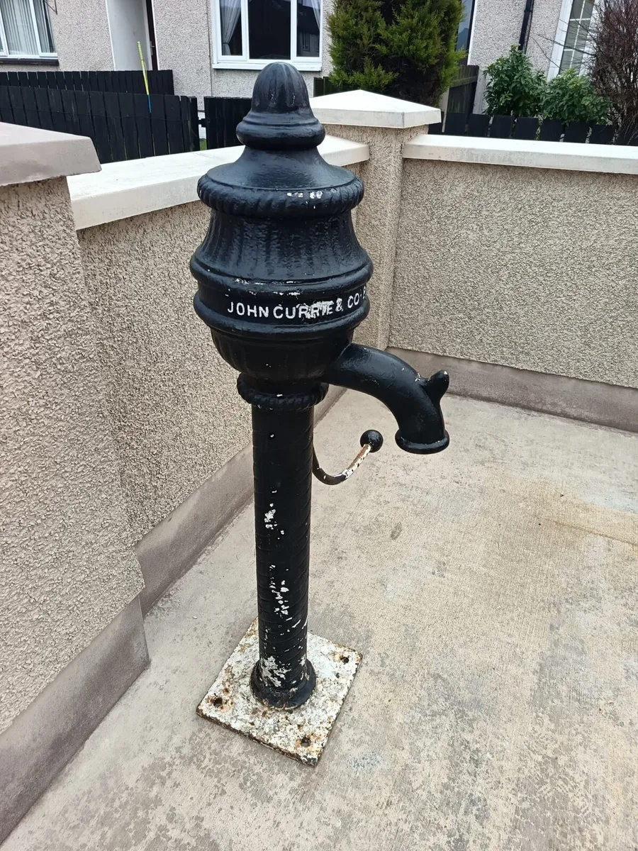 Original antique cow tail pump - Image 2