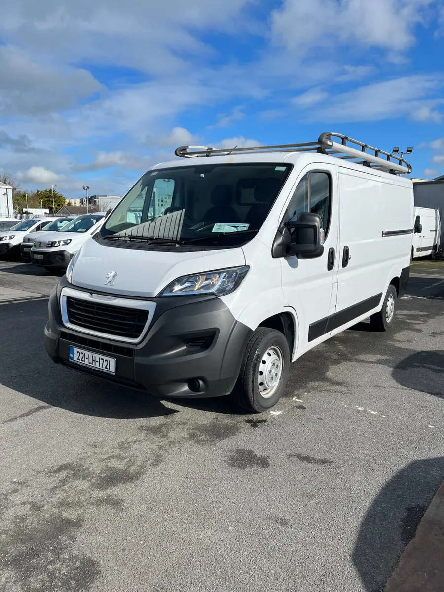 Peugeot Boxer  Semi H/Roof 2022 - Image 2