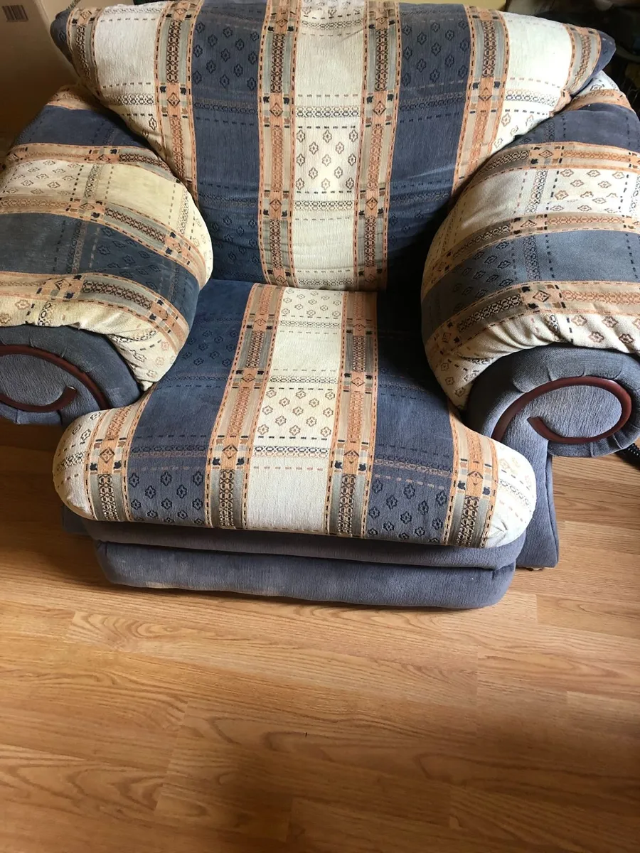 3 seater suite - Image 2