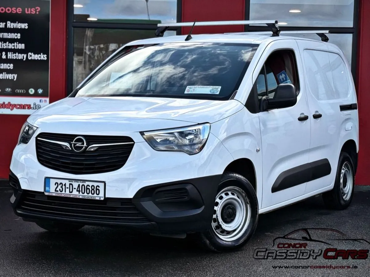 Opel Combo Komfort Trim // LOW MILES // NO VAT // - Image 1