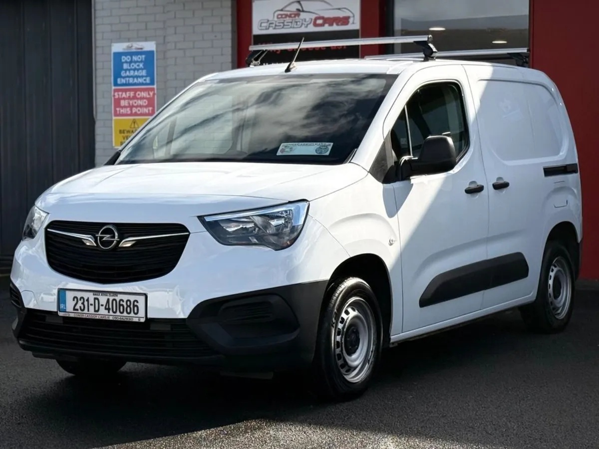Opel Combo Komfort Trim // LOW MILES // NO VAT // - Image 3