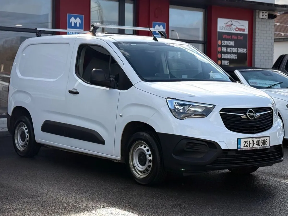 Opel Combo Komfort Trim // LOW MILES // NO VAT // - Image 4