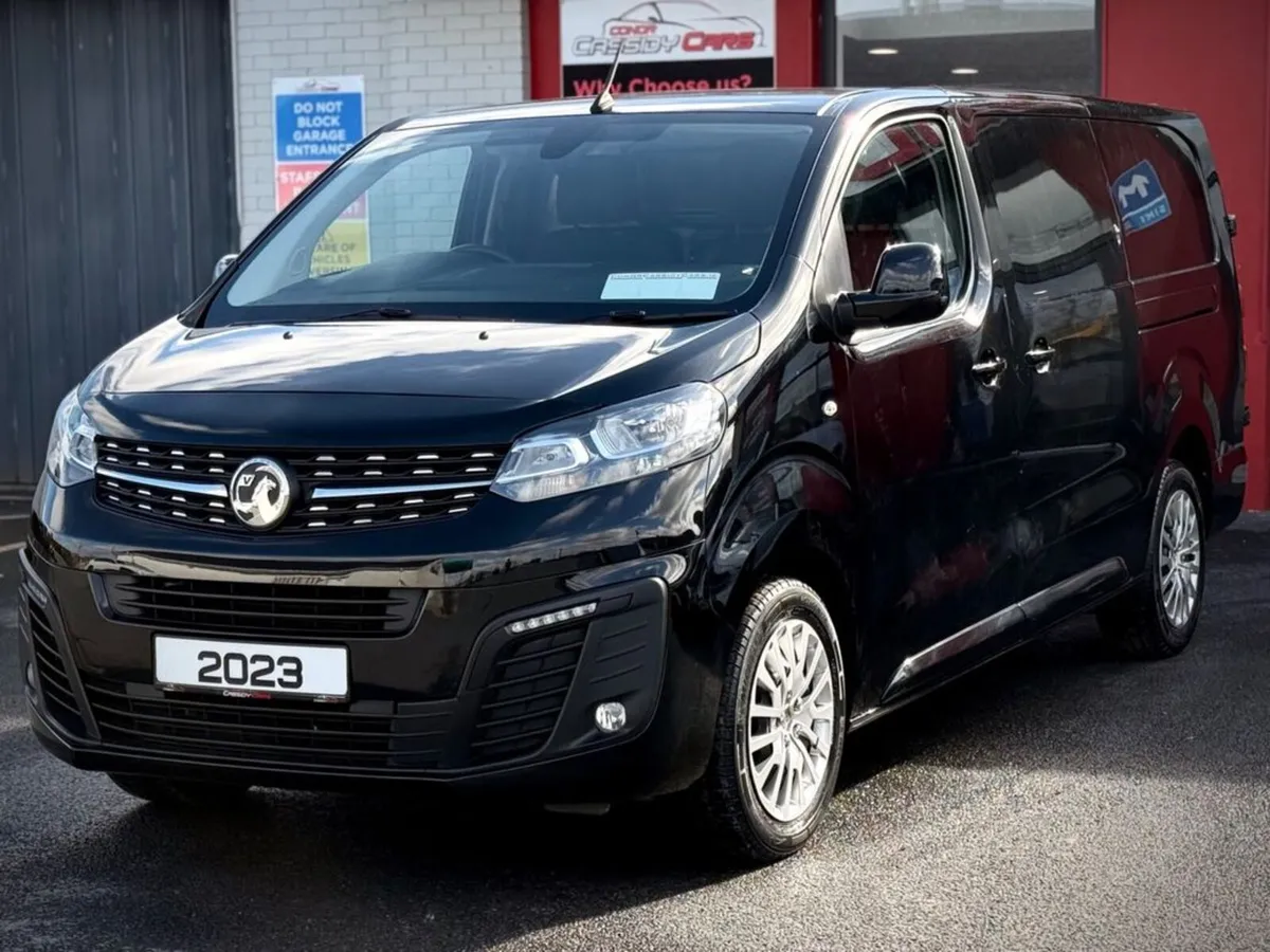 Vauxhall Vivaro L2H1 F3100 PR // HIGH SPEC // VAT - Image 3