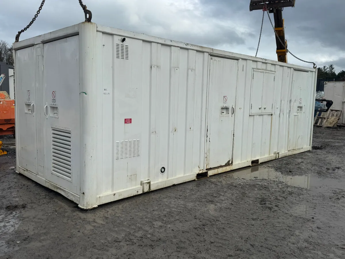 25ft x 8.5ft Welfare Unit - Image 1