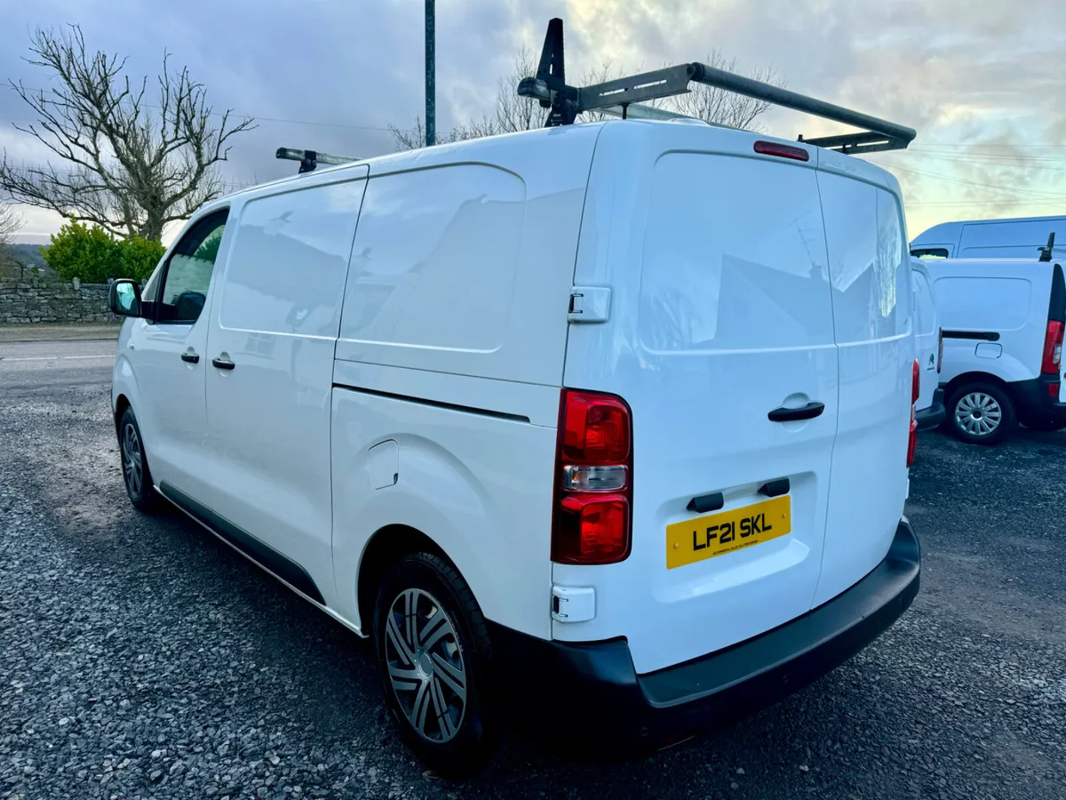 2021 Citroen dispatch For breaking - Image 4