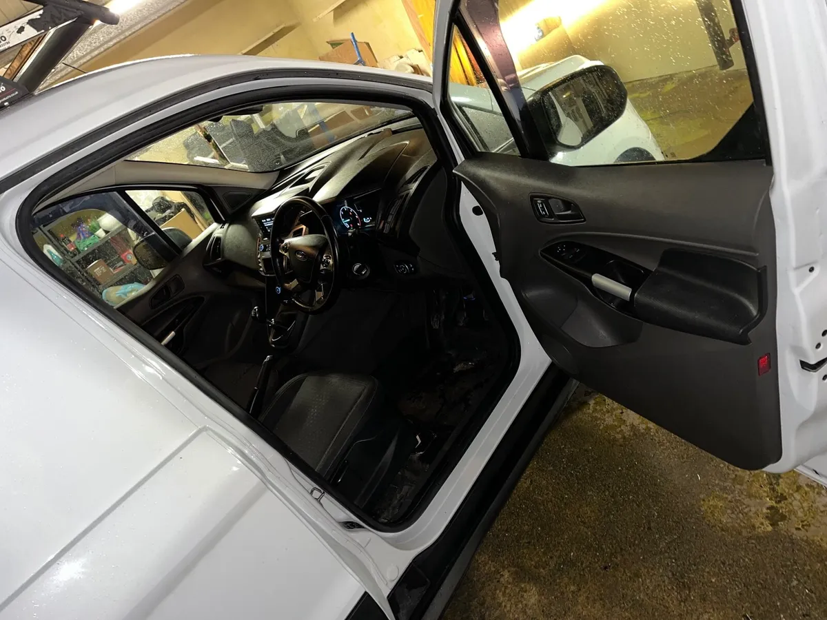Ford Transit connect - Image 3