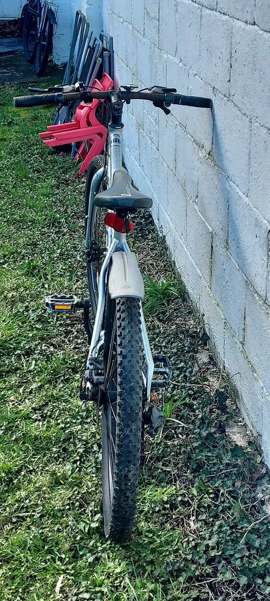 Carrera Mountain Bike for sale in Good Condition - Image 3