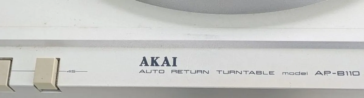 Akai vinyl record deck - Image 3