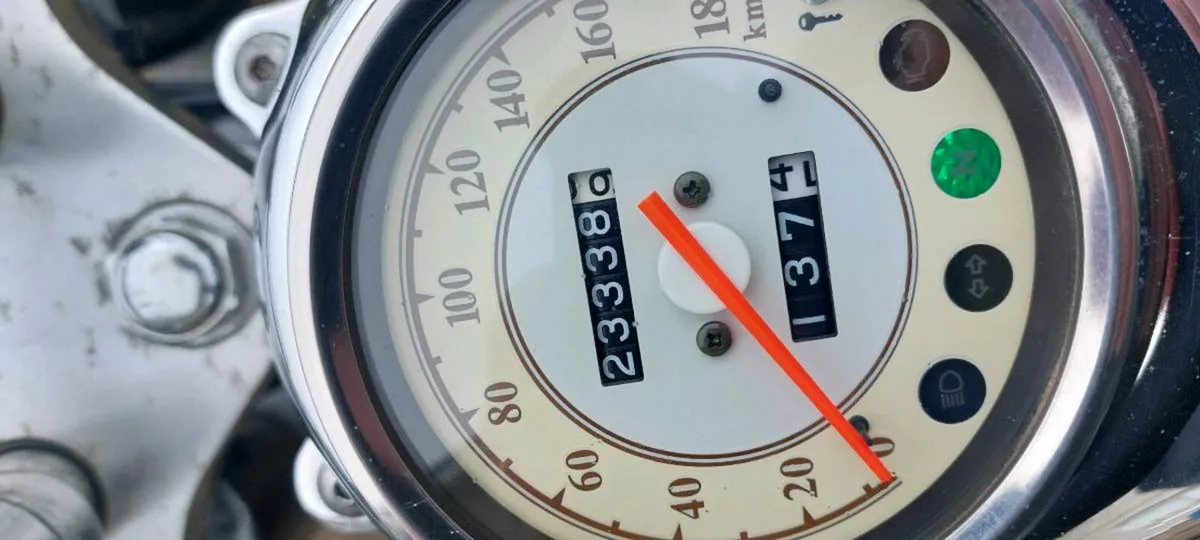 YAMAHA DRAGSTAR 650 - Image 4