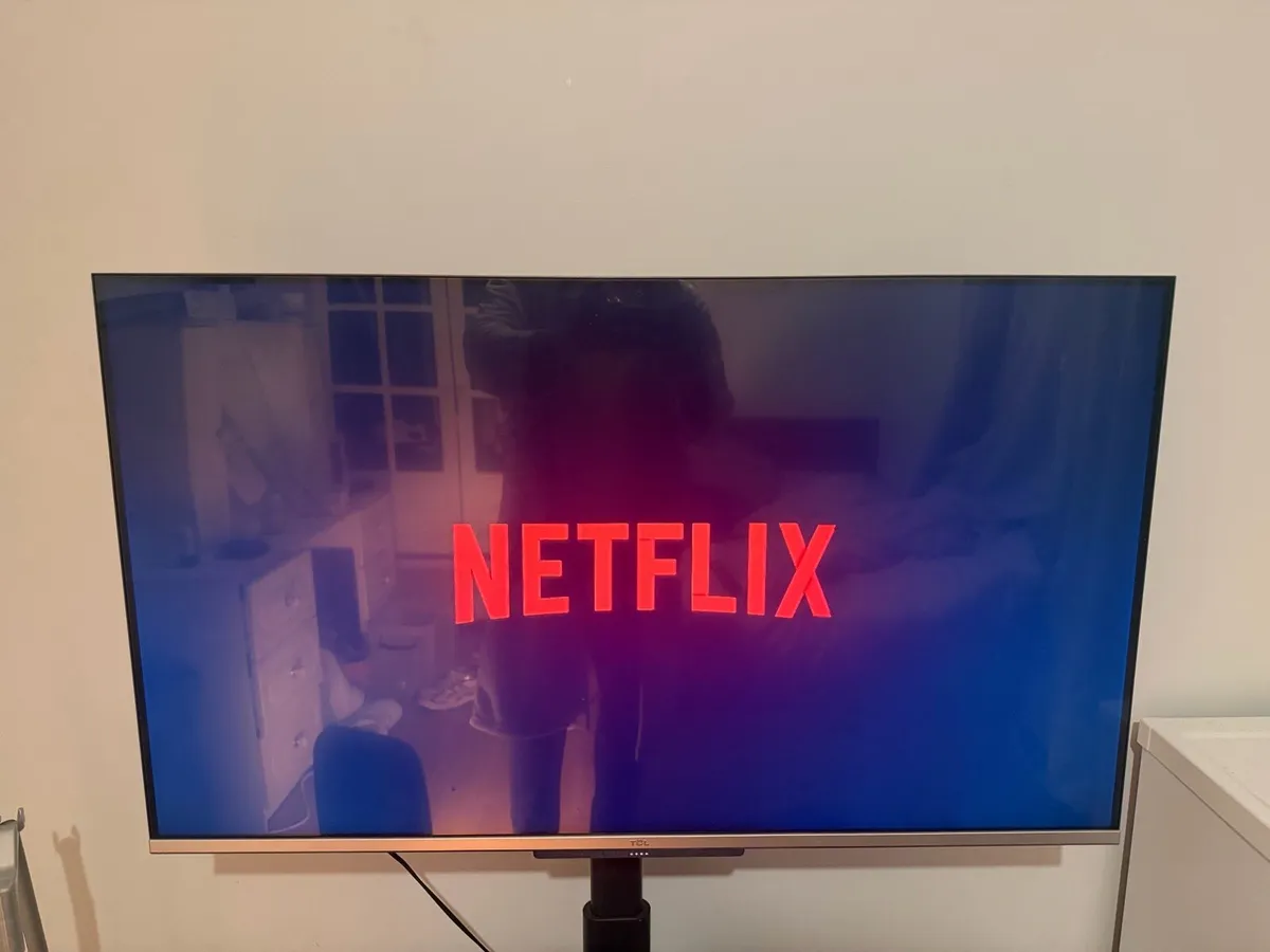 43” TCL android TV - Image 1