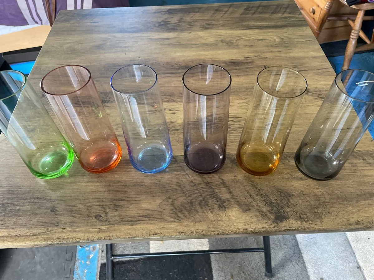 Vintage straight coloured glasses- 6 in lot - Image 1