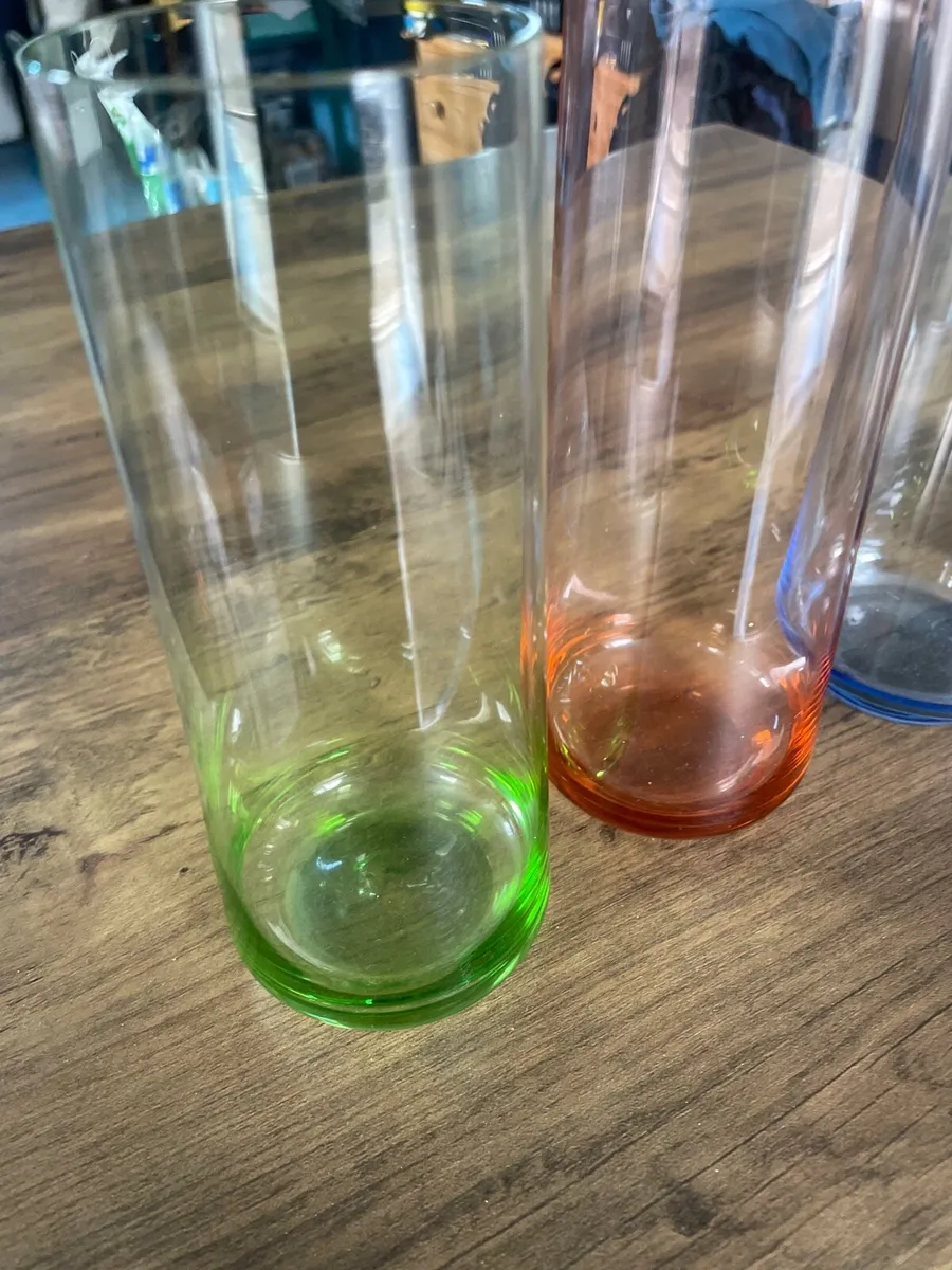 Vintage straight coloured glasses- 6 in lot - Image 2