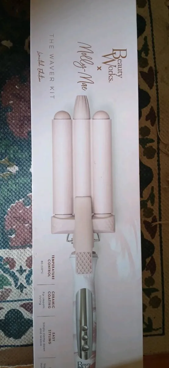 Molly mae hair waver kit - Image 3