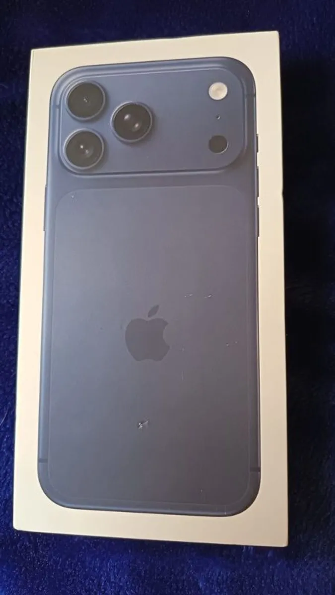 Iphone 17 pro max deep blue 256GB