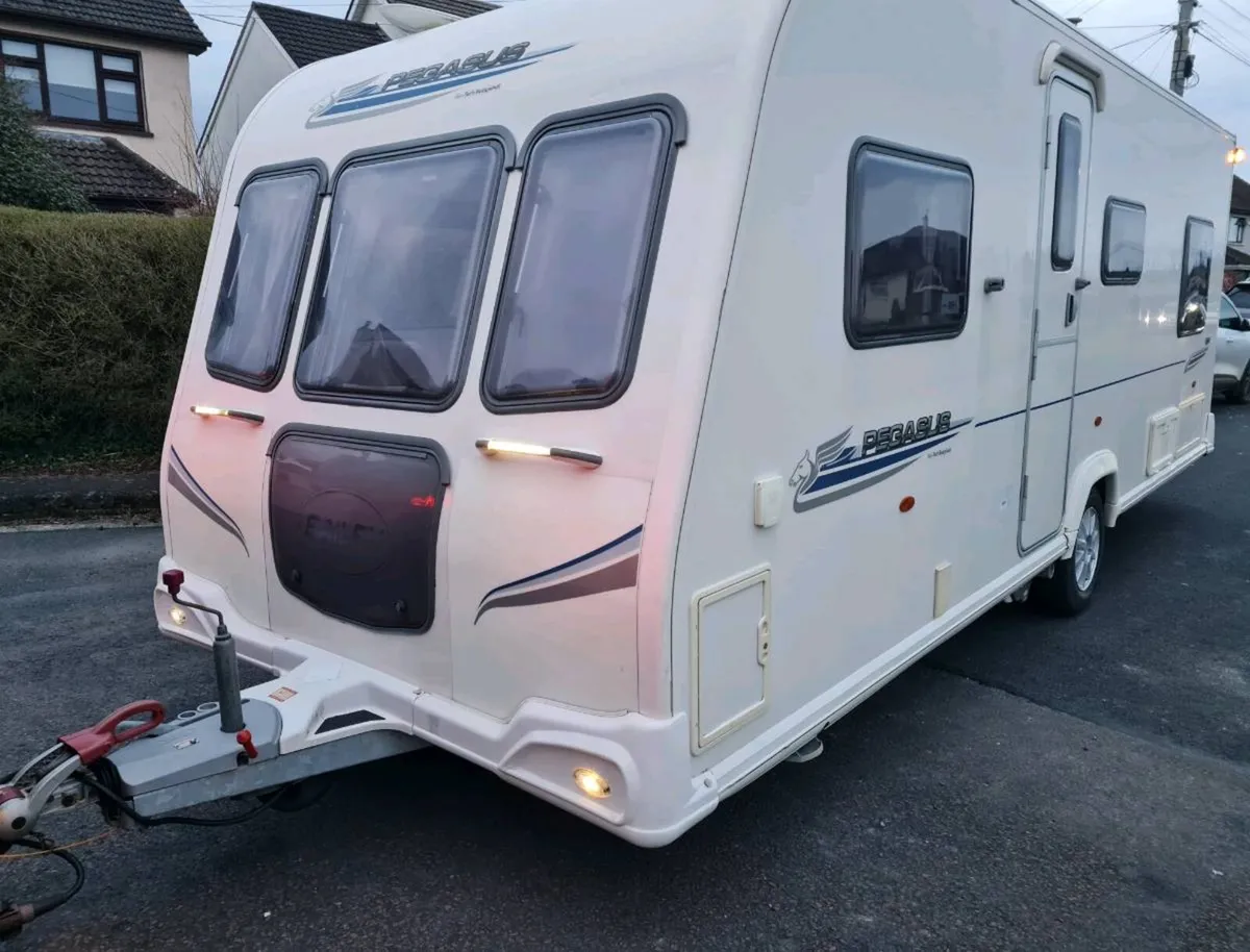 Bailey pegasus - Image 1