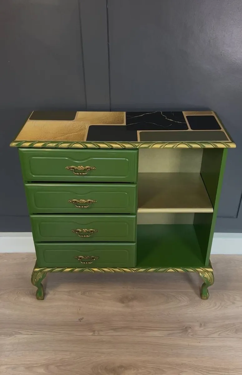 Renewed Green Console Table for Modern Interiors - Image 3