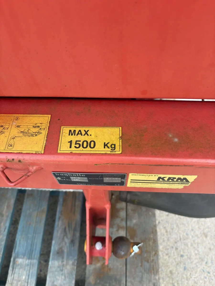 KRM fertiliser sower - Image 3