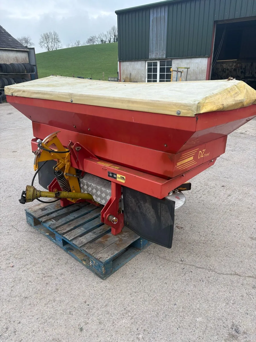 KRM fertiliser sower - Image 4