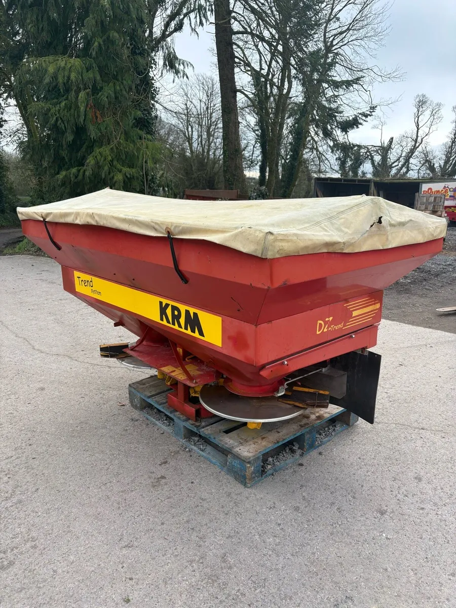 KRM fertiliser sower - Image 1