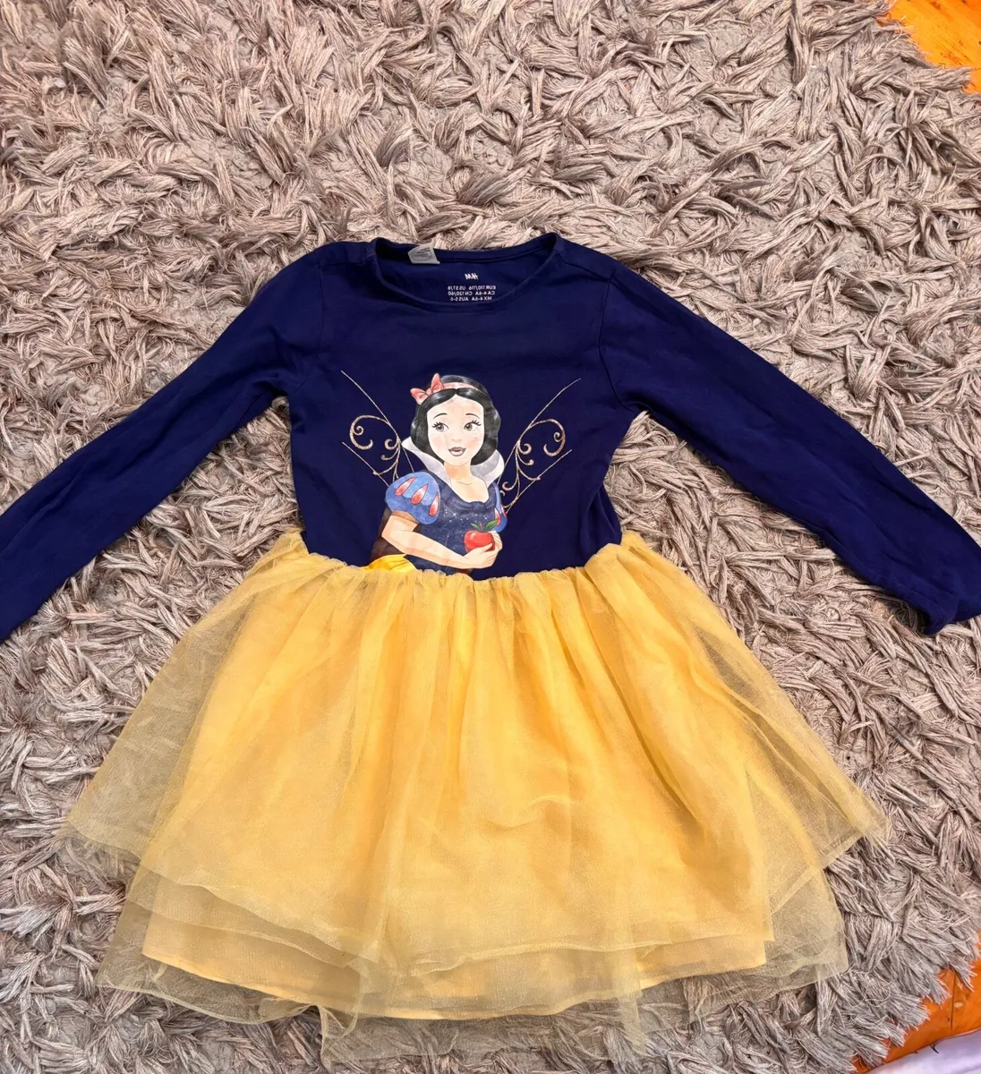 Girls clothes bundle (age 4) - Image 1