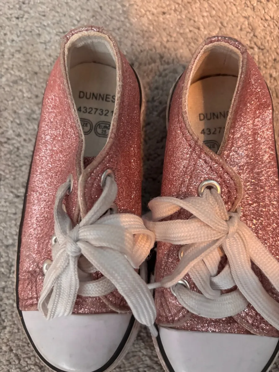 Girls clothes bundle (age 4) - Image 4