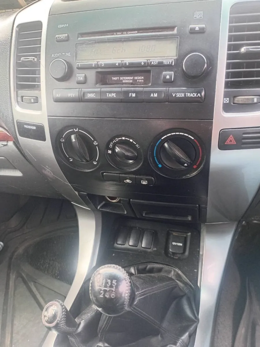 2010 Toyota Landcruiser 3.0 D4d 6 Speed - Image 4