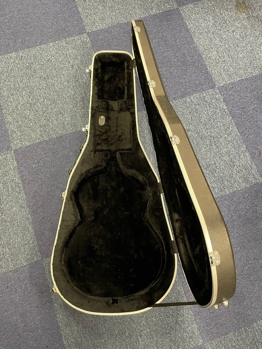 TGI Classical Guitar Hardcase - Image 2