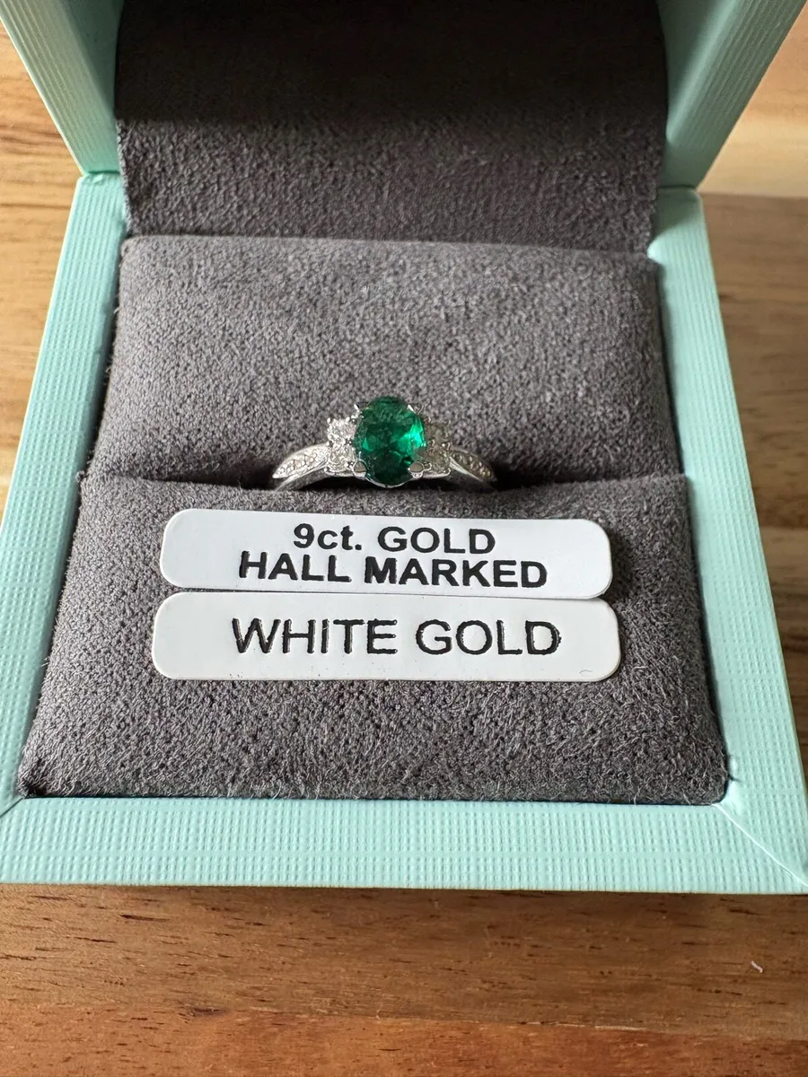 Fields white gold ring - Image 1