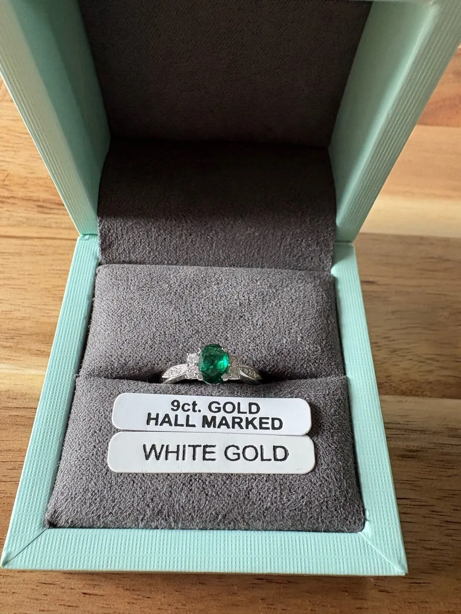 Fields white gold ring - Image 2