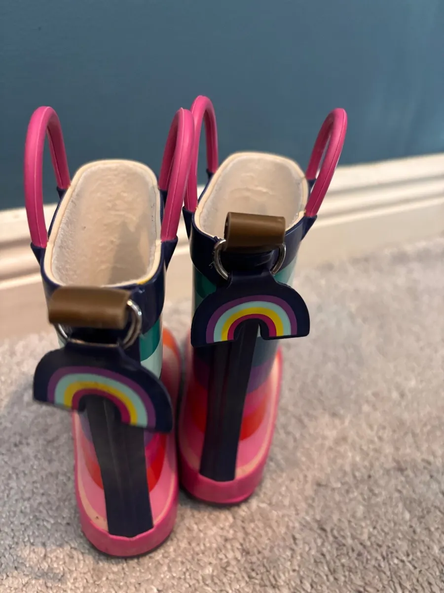 Girls wellies size 7 - Image 2