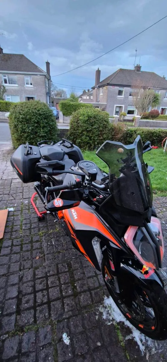 KTM 1290 Superduke GT - Image 2