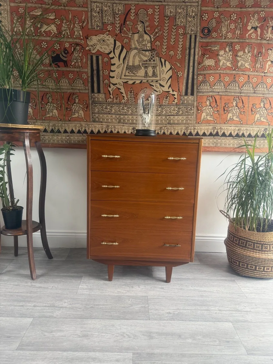 Vintage Chest of Drawers - Image 1