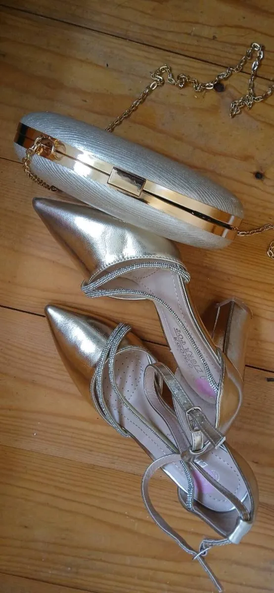 Wedding shoes occasion confirmation - Image 1