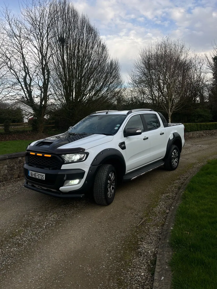 Ford Ranger Wildtrak 3.2 4x4 - Image 2