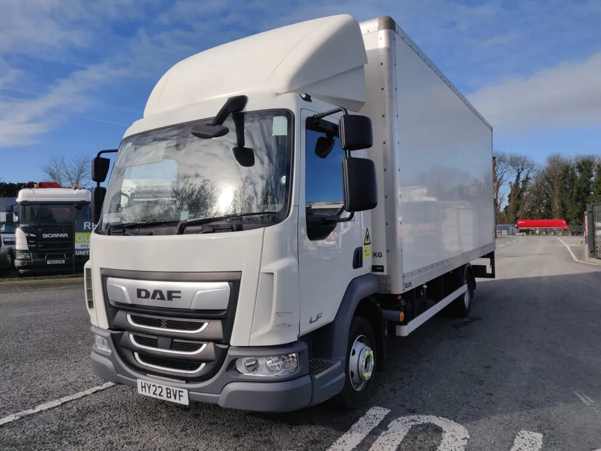 2022 DAF LF 180 7 1/2 Ton Gross with 20ft GRP Box - Image 2